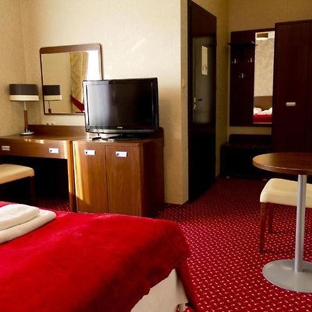 Hotel Tim Cekanowo Esterno foto