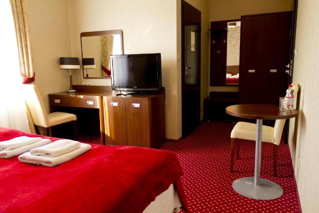 Hotel Tim Cekanowo Esterno foto