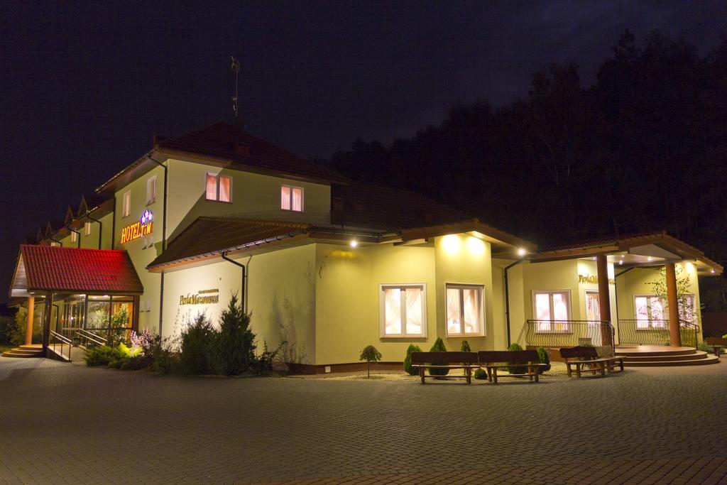 Hotel Tim Cekanowo Esterno foto
